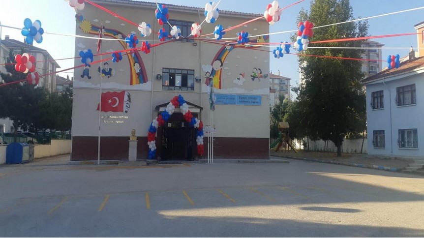 Eskişehir-Tepebaşı-Avukat Mail Büyükerman İlkokulu fotoğrafı
