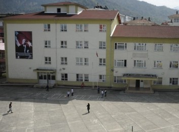 Artvin-Arhavi-Atatürk Ortaokulu fotoğrafı
