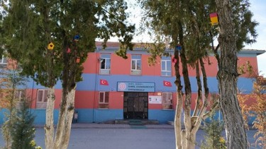 Konya-Karatay-İsmil Cumhuriyet Ortaokulu fotoğrafı