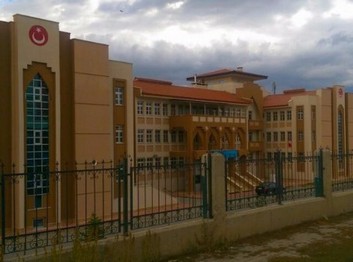 Ardahan-Merkez-TOKİ Mehmet Akif Ersoy Ortaokulu fotoğrafı