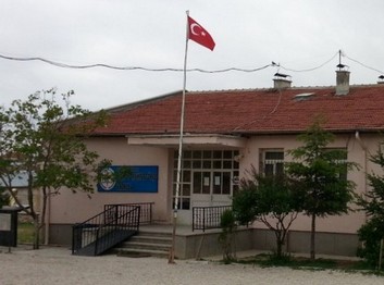 Konya-Kadınhanı-Başkuyu Mehmet Gökçe İlkokulu fotoğrafı