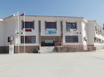 İzmir-Çiğli-Tüpraş Mahmut Esat Bozkurt İlkokulu fotoğrafı