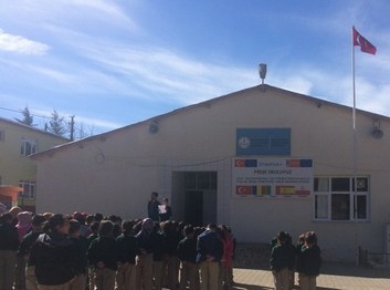 Mersin-Tarsus-Gülek Atatürk İlkokulu fotoğrafı