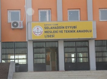 Şırnak-Cizre-Selahaddin Eyyubi Mesleki ve Teknik Anadolu Lisesi fotoğrafı