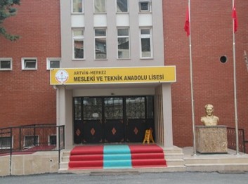 Artvin-Merkez-Artvin Türkiye Odalar ve Borsalar Birliği Mesleki ve Teknik Anadolu Lisesi fotoğrafı