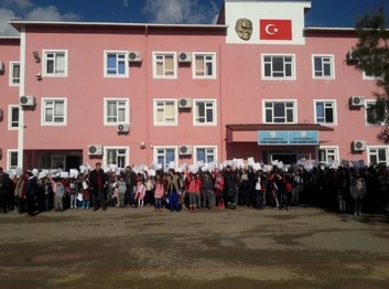 Antalya-Döşemealtı-Hilmi Caner Saraçoğlu İlkokulu fotoğrafı