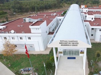 Antalya-Konyaaltı-Fettah Tamince Mesleki ve Teknik Anadolu Lisesi fotoğrafı