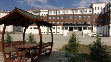 Ağrı-Merkez-Şinasi Ünsal Kız Anadolu İmam Hatip Lisesi fotoğrafı
