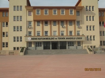 İzmir-Karabağlar-Karabağlar Nene Hatun Mesleki ve Teknik Anadolu Lisesi fotoğrafı