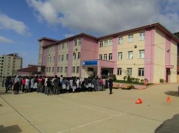 Kahramanmaraş-Onikişubat-Serhan Çalık Ortaokulu fotoğrafı
