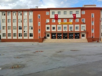 Balıkesir-Burhaniye-Ayşe Akpınar Mesleki ve Teknik Anadolu Lisesi fotoğrafı