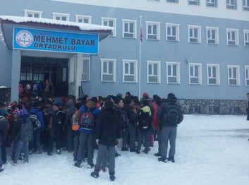 Ağrı-Doğubayazıt-Mehmet Bayar Ortaokulu fotoğrafı