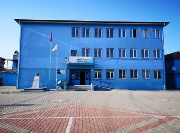 Manisa-Kula-Rafet Üçelli Ortaokulu fotoğrafı