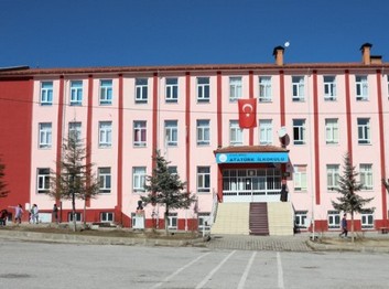 Kütahya-Hisarcık-Atatürk İlkokulu fotoğrafı