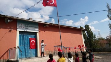 Sivas-Şarkışla-Döllük Şehit Oğuz Yorulmaz İlkokulu fotoğrafı