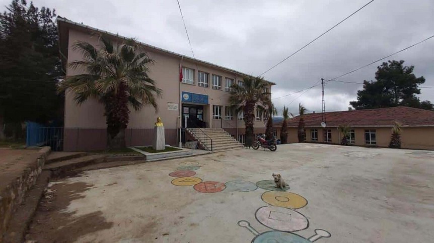 Çanakkale-Bayramiç-Evciler Şehit Osman Özkan Ortaokulu fotoğrafı