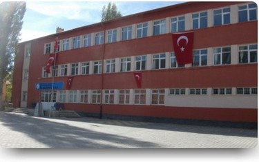 Kayseri-Yahyalı-Cumhuriyet İlkokulu fotoğrafı