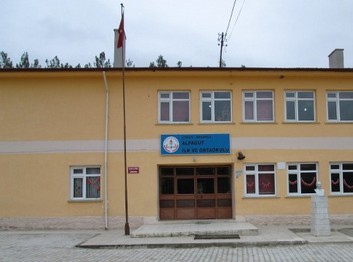 Çorum-Dodurga-Alpagut Ortaokulu fotoğrafı