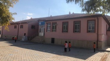 Karaman-Merkez-Vali Halil Nimetoğlu İlkokulu fotoğrafı