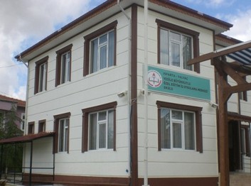 Isparta-Yalvaç-Yalvaç Vesile Şefika Büyükkutlu Özel Eğitim Uygulama Okulu III. Kademe fotoğrafı