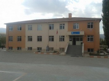 Niğde-Merkez-Yıldıztepe Zeynep Erden Ortaokulu fotoğrafı
