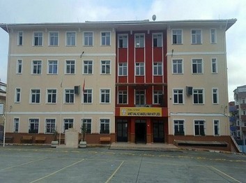 İstanbul-Sultangazi-Ahmet Ünal Kız Anadolu İmam Hatip Lisesi fotoğrafı