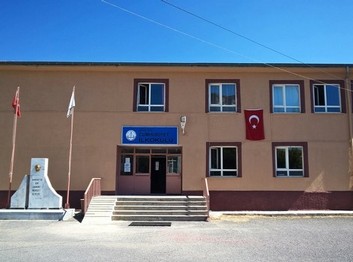Niğde-Bor-Cumhuriyet İlkokulu fotoğrafı